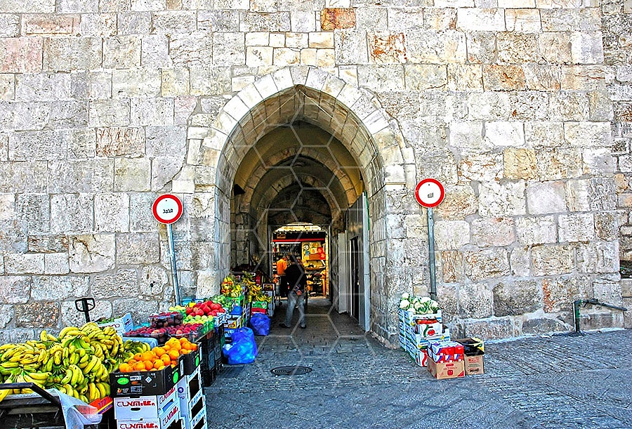Jerusalem Old City Herods Gate 002
