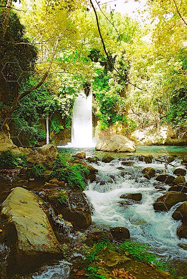 Banyas Waterfall 007