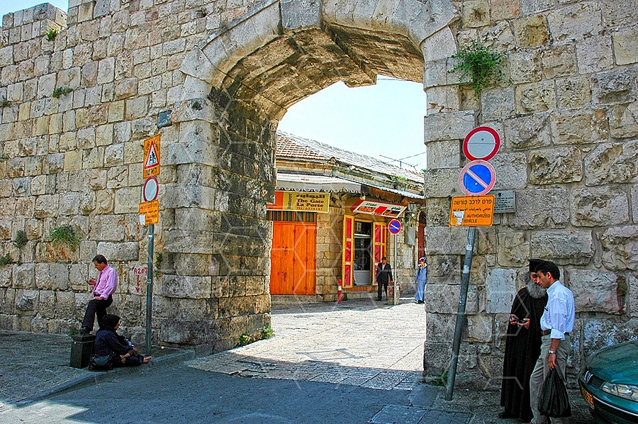 Jerusalem Old City New Gate 006