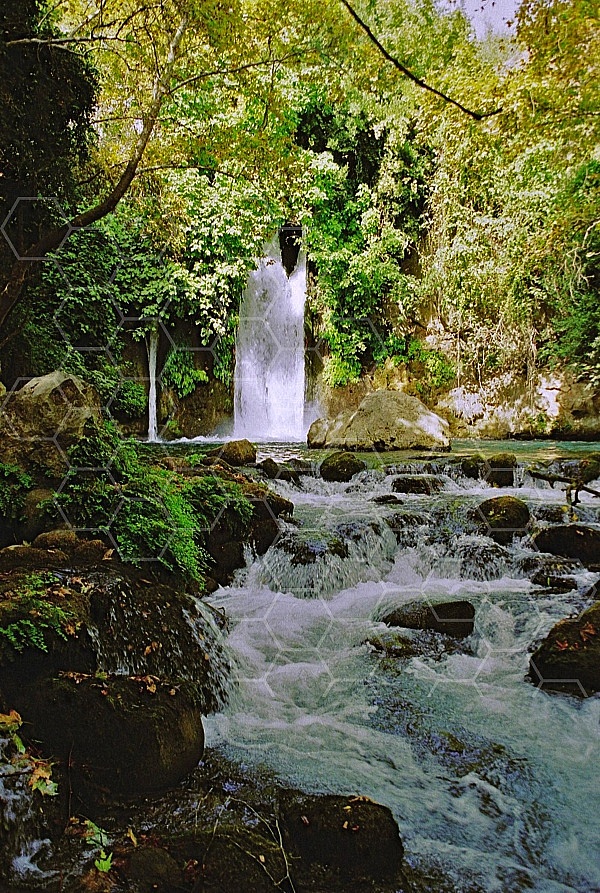 banias waterfall 0017
