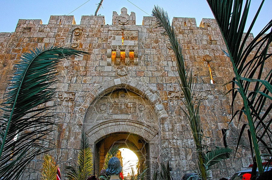 Jerusalem Old City Lions Gate 004