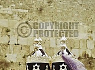 Kotel Torah Praying 032