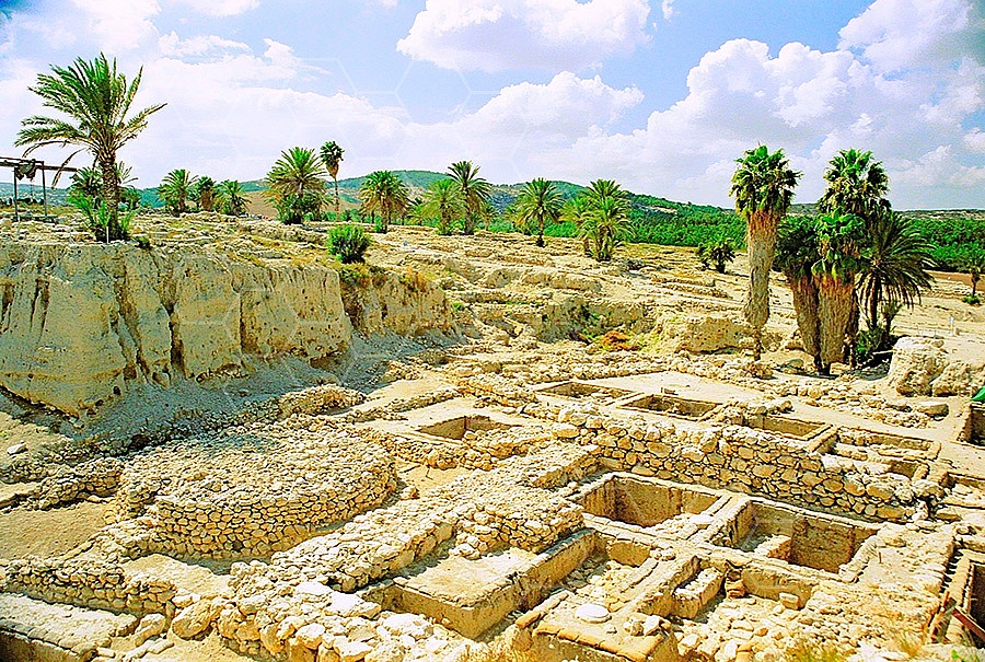 Tel Megiddo Altar 010