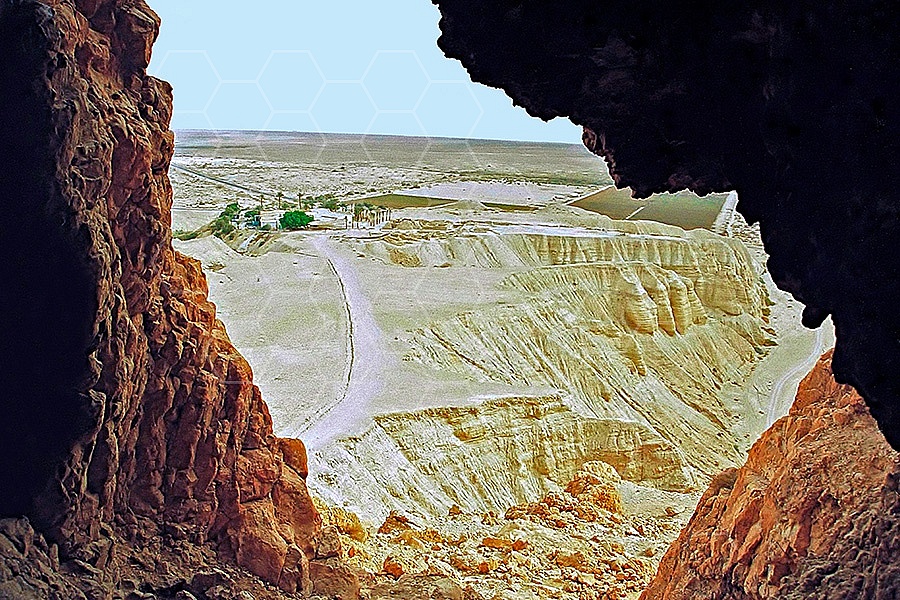 Qumran Caves 005