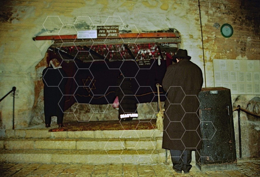 Eliyahu's Cave 0003
