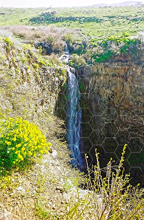 Gamla Waterfall 004