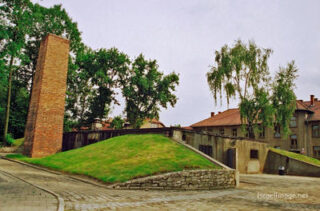 Auschwitz concentration camp Auschwitz Crematorium And Gas Chamber 0009