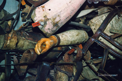 Auschwitz Prostheses Taken From Inmates 0003