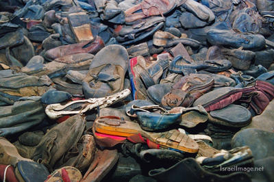 Auschwitz Shoes From Inmates 0002
