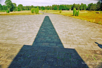 Belsen Memorial 0001