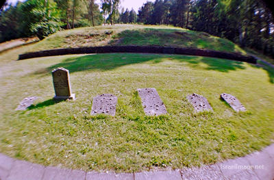 Belsen Memorial For Barracks 0001
