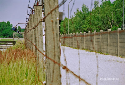 Dachau Barbed Wire Fence 0007