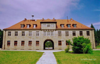flossenbürg  concentration camp Flossenbürg House Of Camp Commander 0002