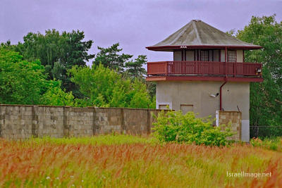 Sachsenhausen Camp Wall And Watch Tower 0002