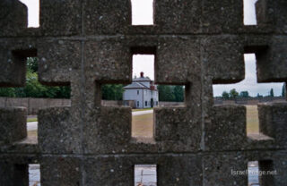 Sachsenhausen Memorial 0001