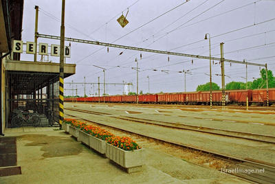 Sered Railway Station 0004
