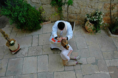 christian people praying Christian People Praying Jerusalem 0010