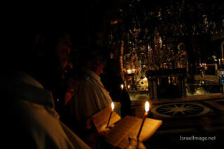 christian people praying Christian People Praying Jerusalem Holy Sepulchre 0009
