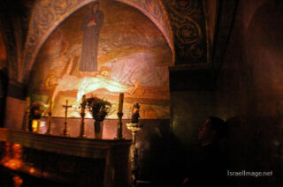 christian people praying Christian People Praying Jerusalem Holy Sepulchre 0014