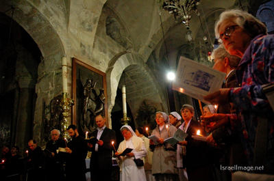 christian people praying Christian People Praying Jerusalem Holy Sepulchre 0027