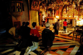 Christian People Praying Jerusalem Holy Sepulchre 0032