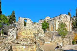 the footsteps of jesuse Jerusalem Bethesda 0001