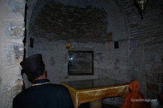 the footsteps of jesuse Jerusalem Holy Sepulchre Golgotha 0001