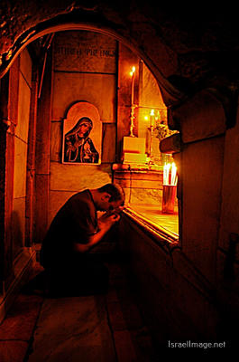 the footsteps of jesuse Jerusalem Holy Sepulchre Jesus Tomb 0004