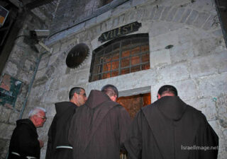 the footsteps of jesuse Jerusalem Via Dolorosa S07 0001