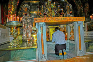 the footsteps of jesuse Jerusalem Via Dolorosa S12 0001