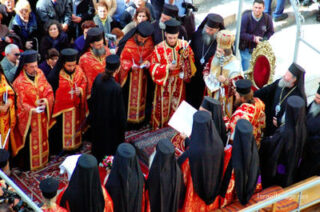 israel christian holidays festivals Greek Orthodox Wahshing Of The Feet 0006