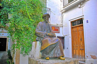 spain cordoba Jewish Quarter Spain Cordoba Maimonides Statue 0001