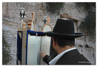 kotel Torah Praying print Kotel Torah Praying 00010