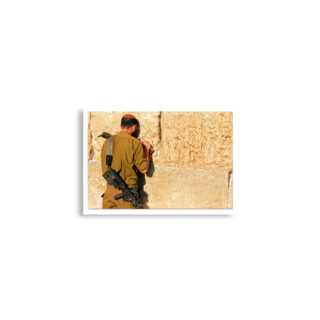 enhanced-matte-paper-poster-cm-a2-42x59.4-cm-front-68dee0857b614.jpg Poster print kotel soldier praying 0002 (42×59.4 cm)