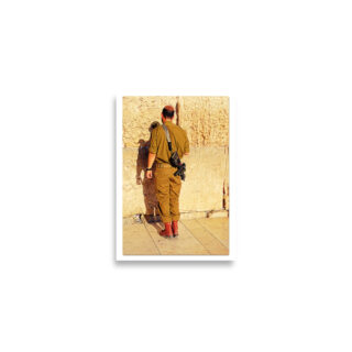 enhanced-matte-paper-poster-cm-a2-42x59.4-cm-front-68dee08623c46.jpg Poster print kotel soldier praying 0003 (42×59.4 cm)