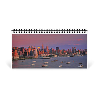 Desktop calendar new York city skyline