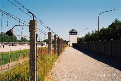 Dachau Barbed Wire Fence 0002