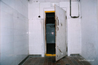 mauthausen concentration camp Mauthausen Gas Chamber 0004