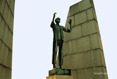 Mauthausen Memorial 0002