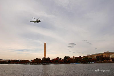 USA Washington DC Helicopter Of Usa President Flying Over Washington Monument 0001